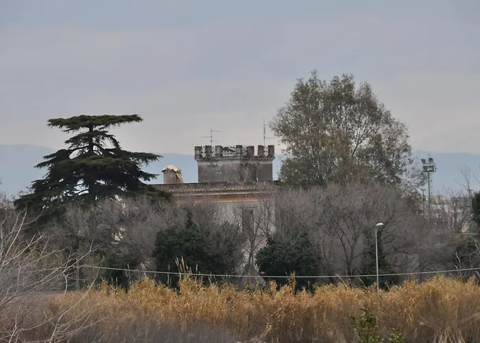 Konukevi Casale De Santis 4*